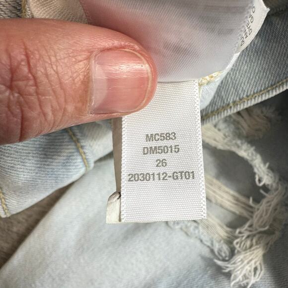 Madewell The Momjean in Harman Wash Raw Hem Light wash 26 - Picture 11 of 16